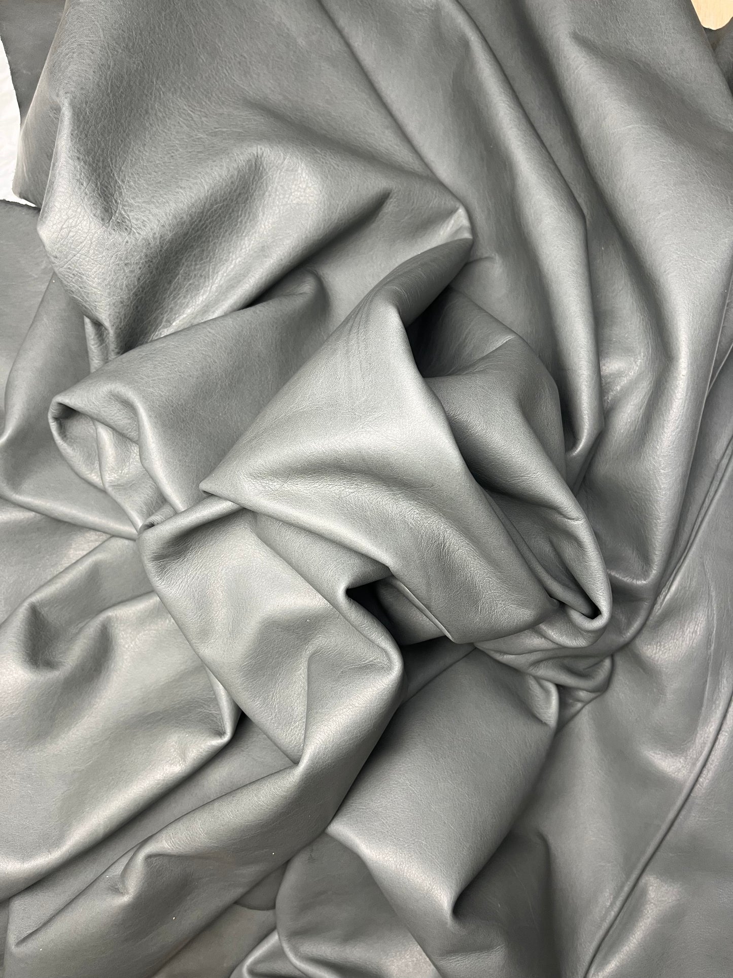 Med Grey - Top Grain - Chrome Tan - 3oz