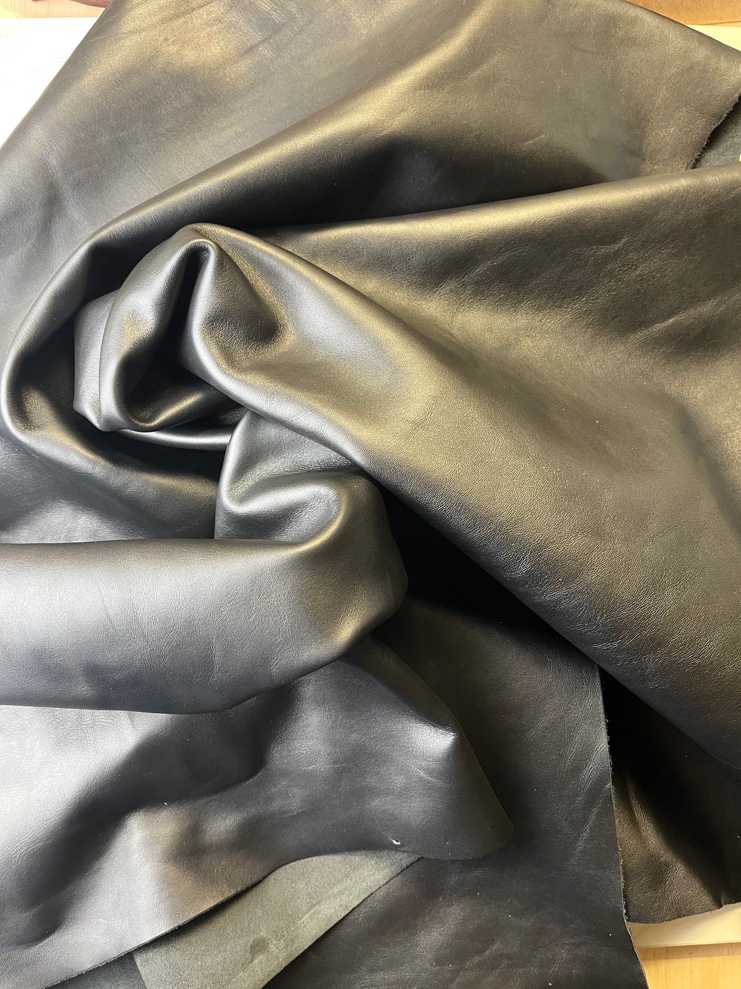 Black Matte - Upholstery - 11 sq.ft- 3oz